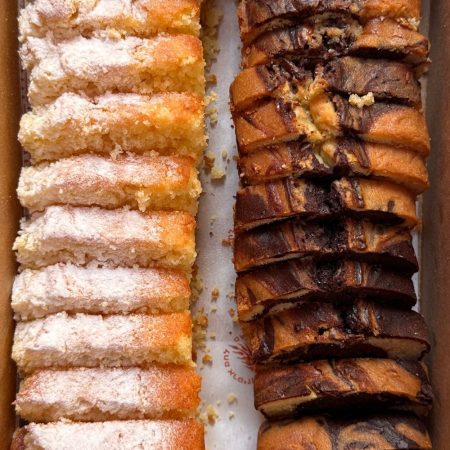 מגש עוגות בחושות